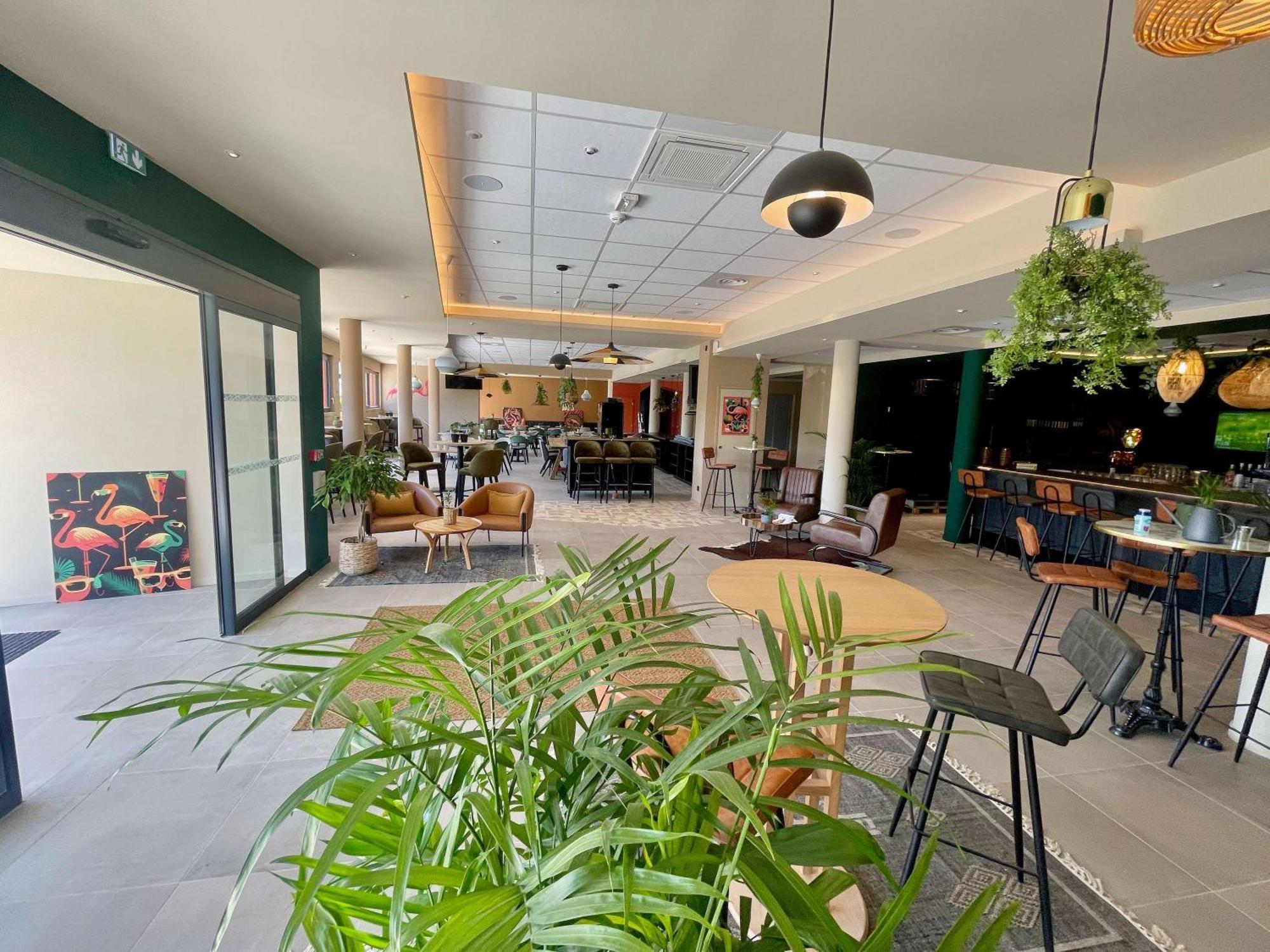 Aparthotel Adagio Access Porte De Camargue Saint-Martin-de-Crau Eksteriør bilde